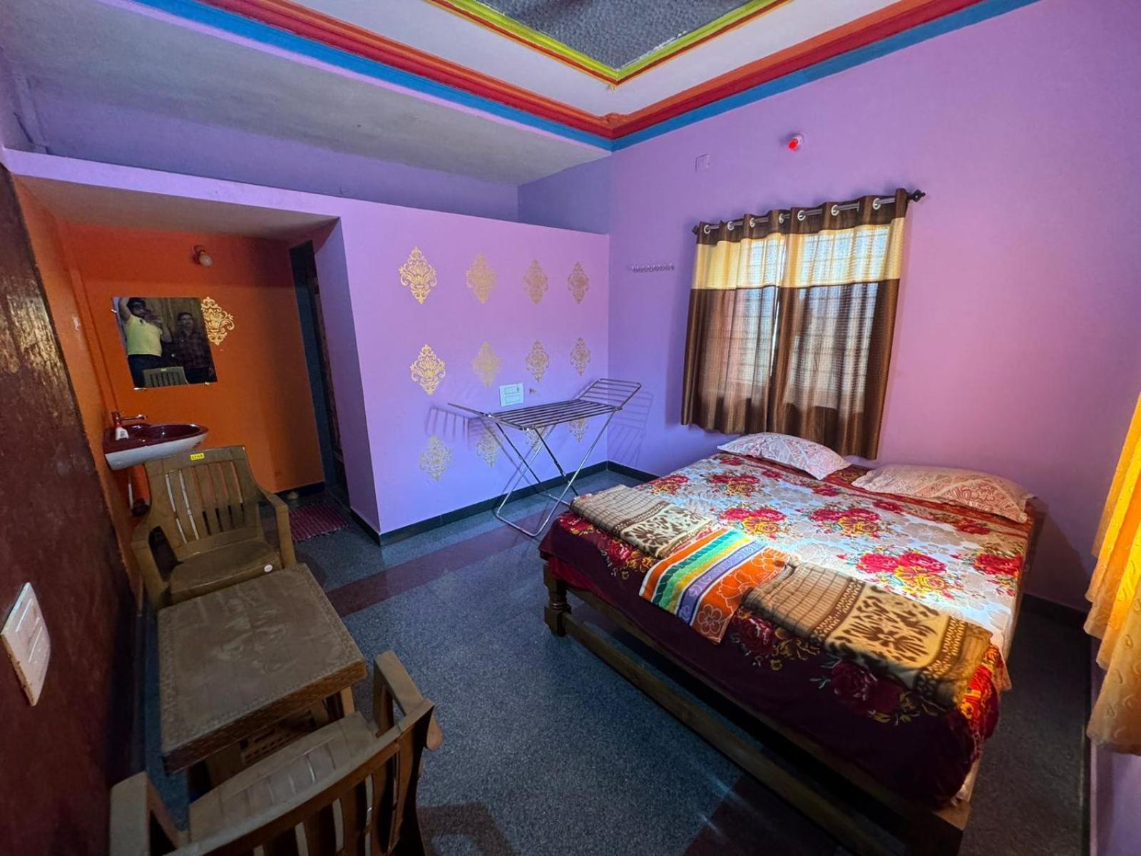 Dandeli Nakadi Home Stay Buitenkant foto