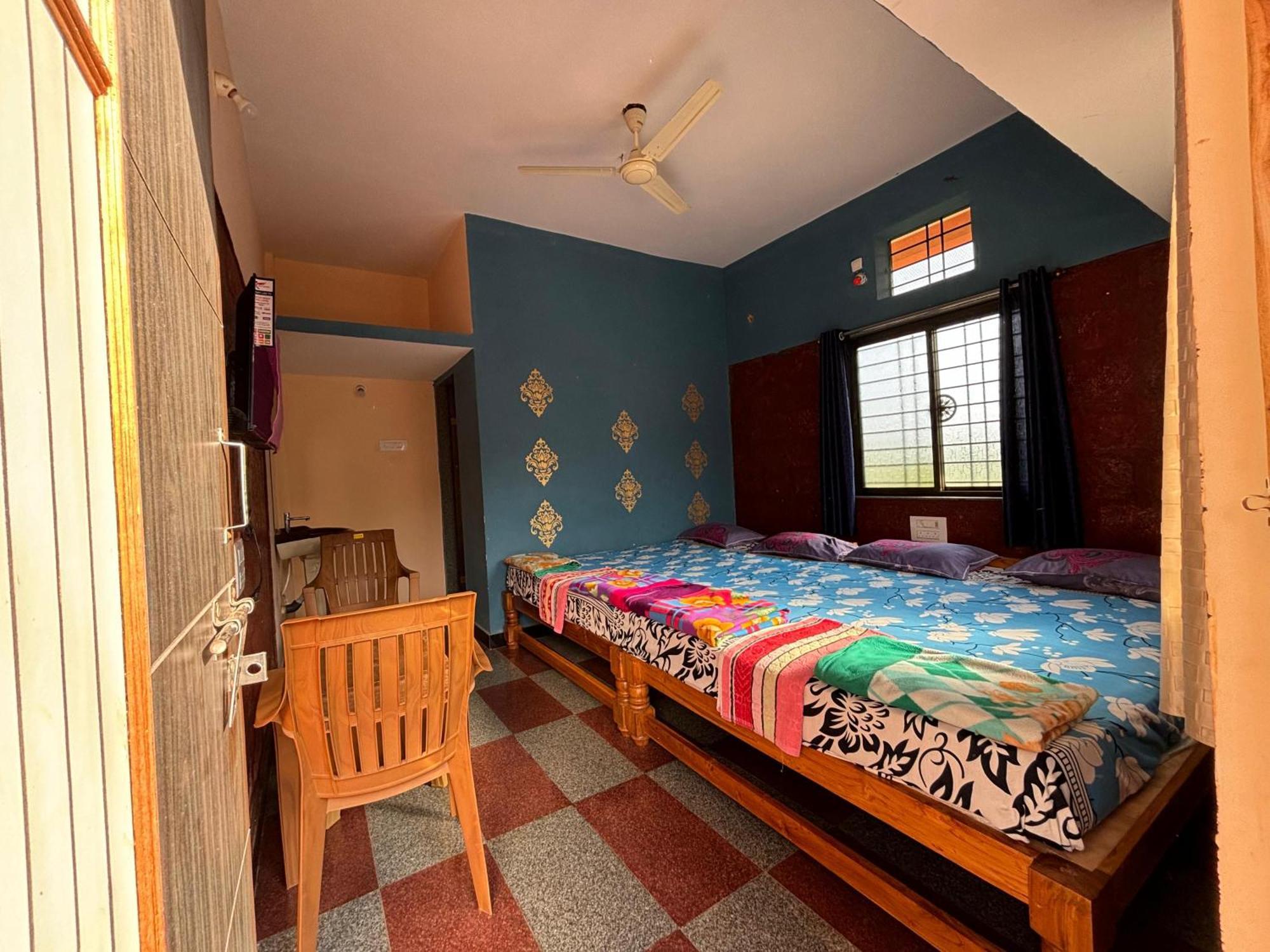 Dandeli Nakadi Home Stay Buitenkant foto