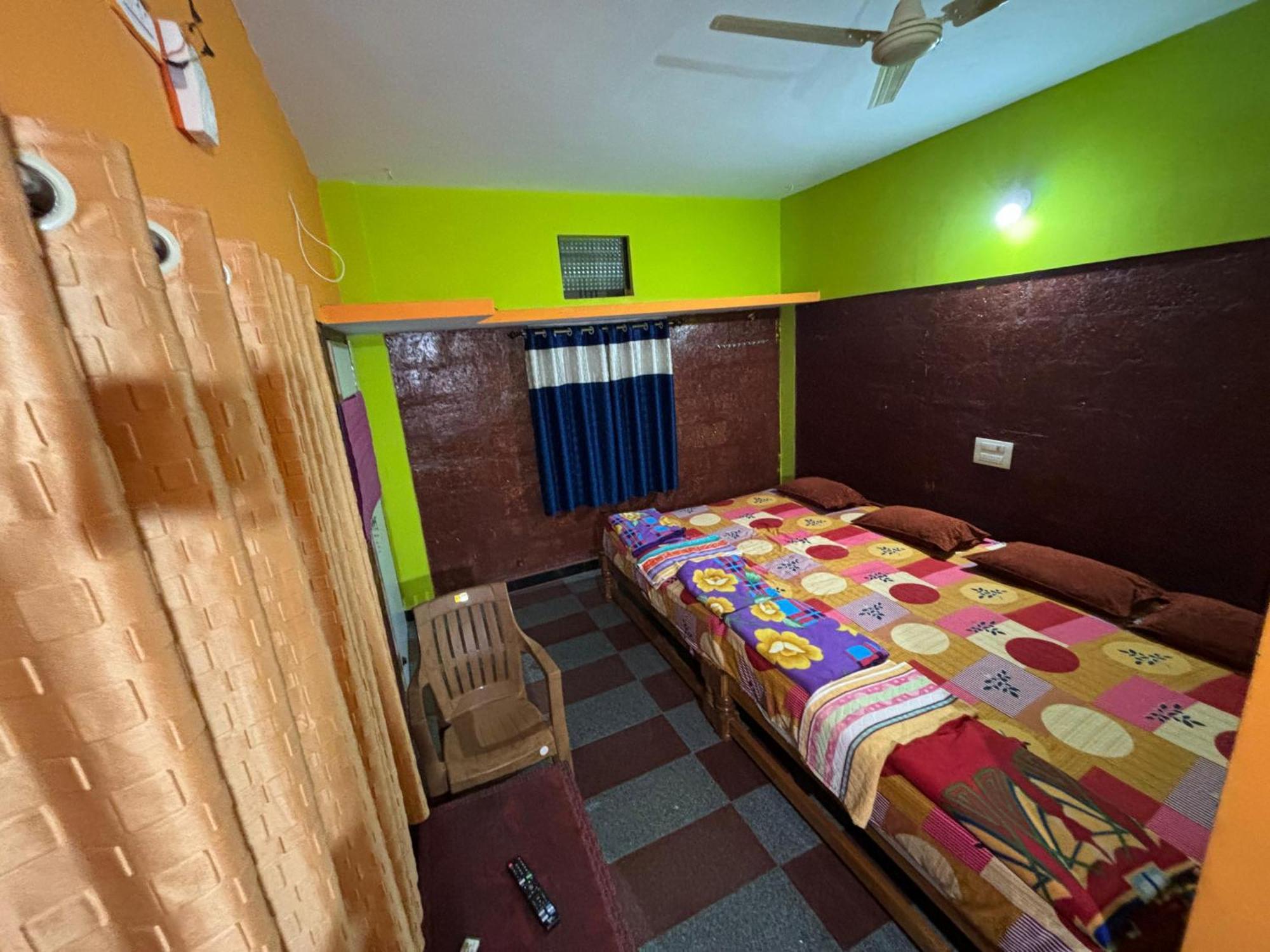 Dandeli Nakadi Home Stay Buitenkant foto