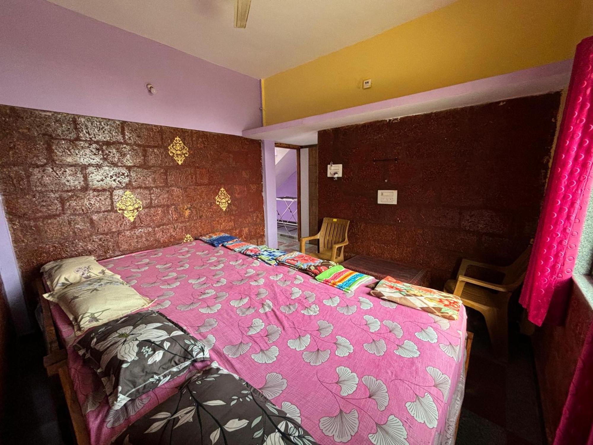 Dandeli Nakadi Home Stay Buitenkant foto